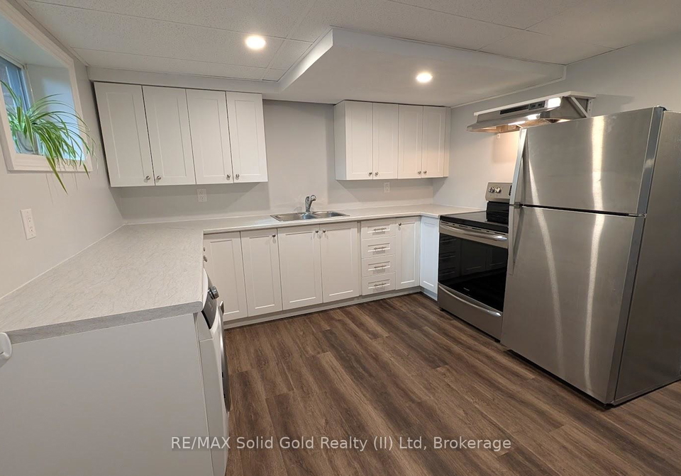 4-fernwood-place-kitchener-ontario-x12743552