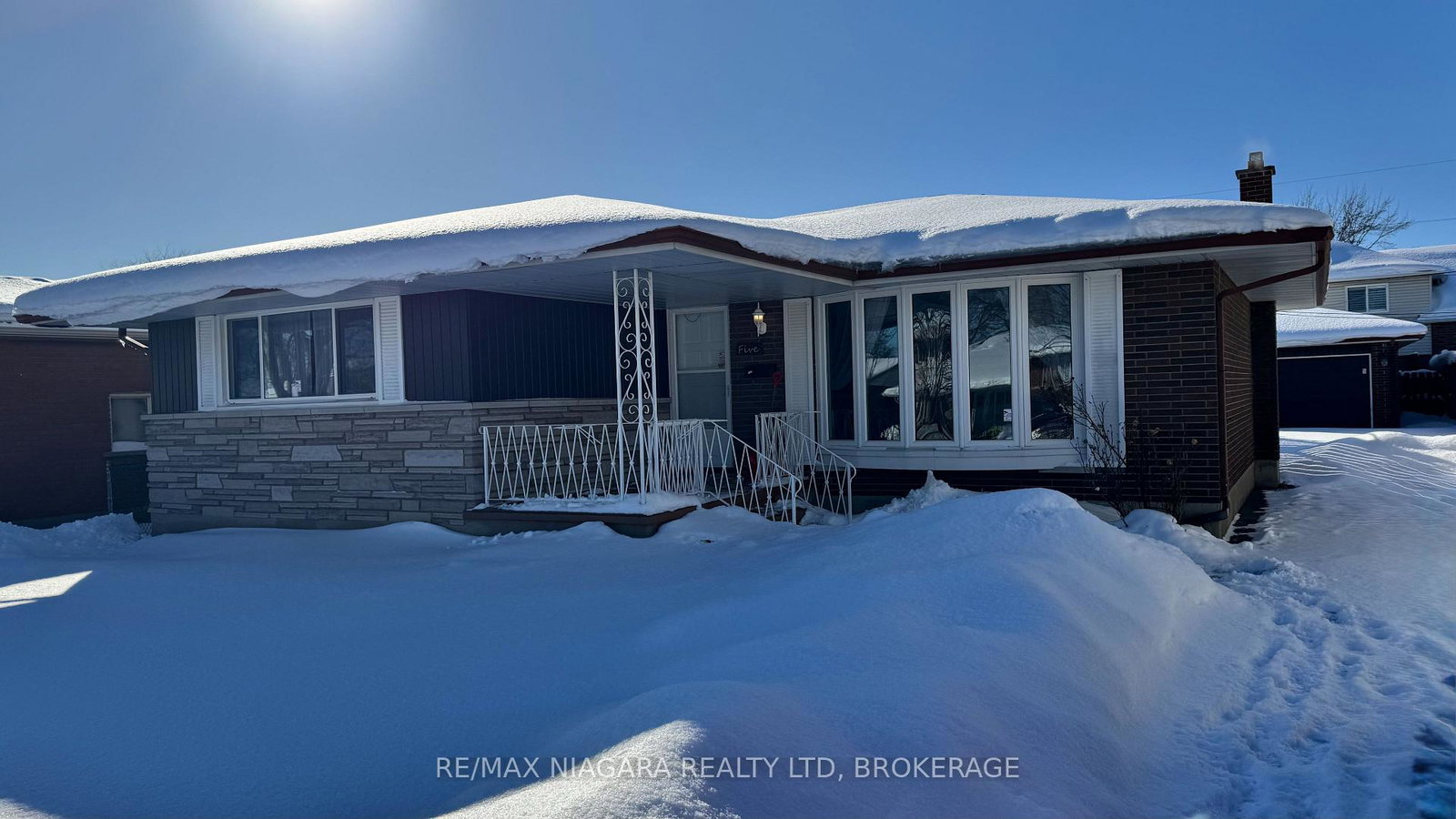 5-st-charles-drive-thorold-ontario-x12744534