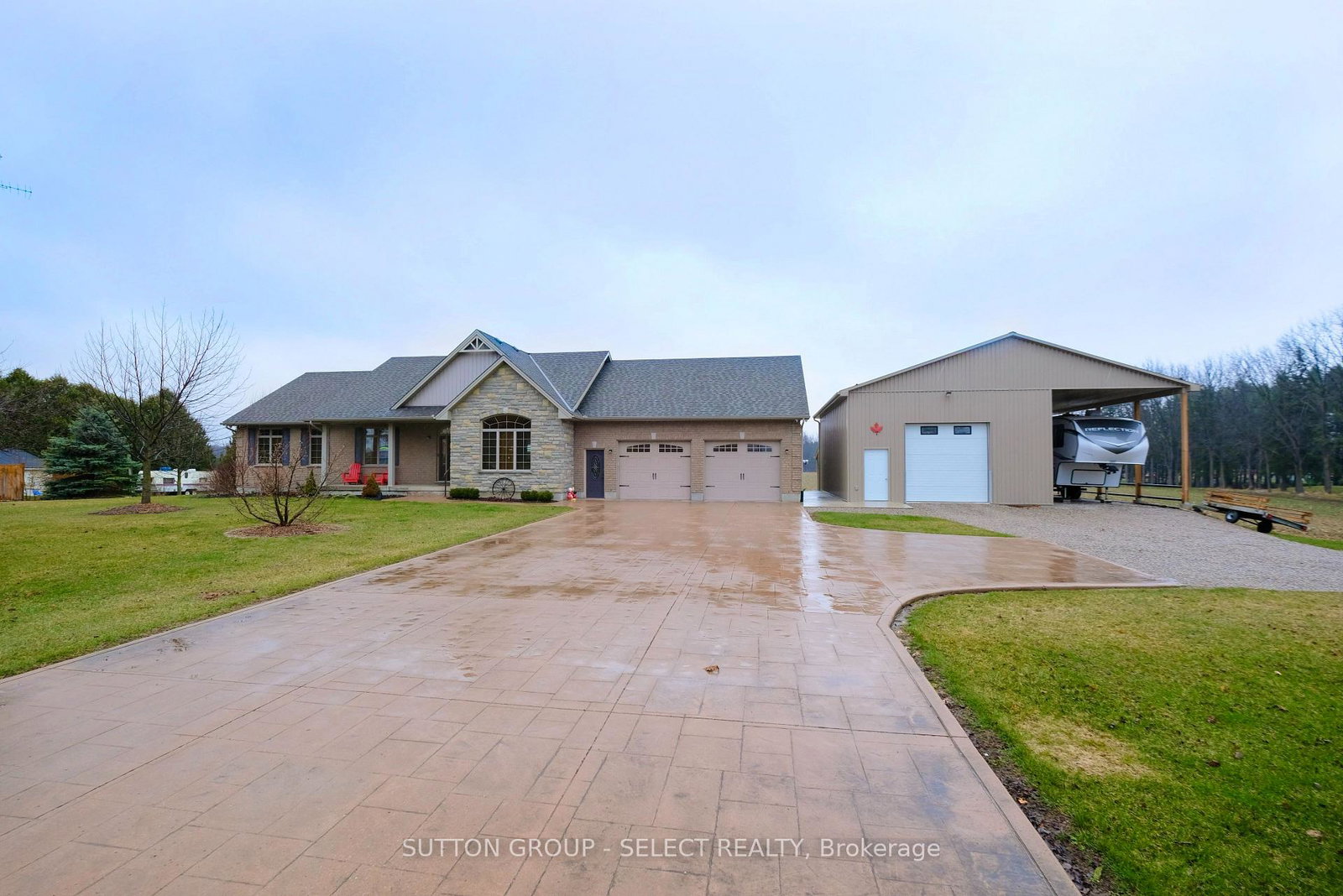 7284-calvert-drive-strathroy-caradoc-ontario-x12744684