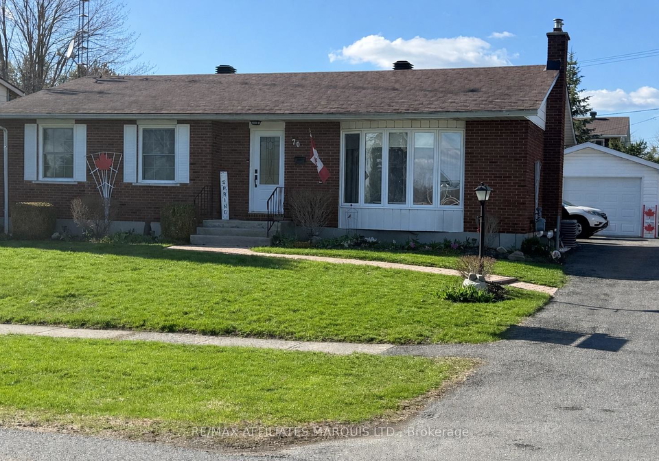 70-elizabeth-drive-south-dundas-ontario-x12745374