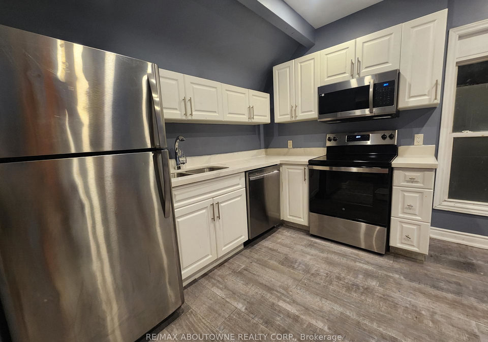 498-main-street-e-hamilton-ontario-x12746088