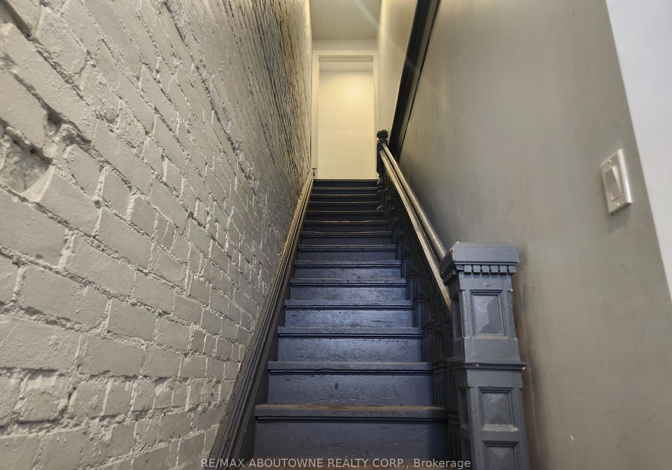 498-main-street-e-hamilton-ontario-x12746218