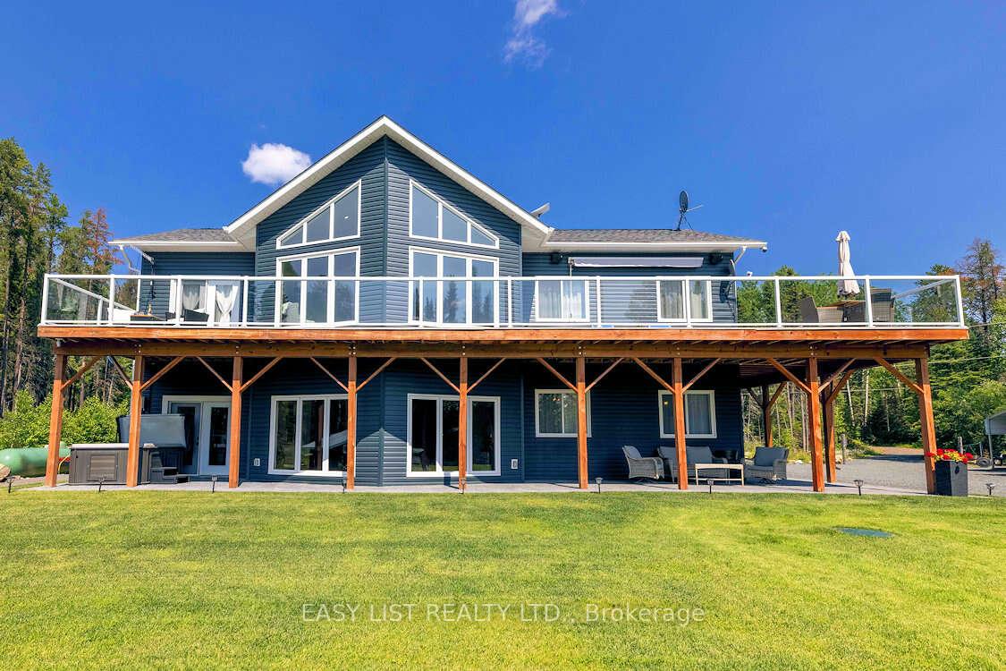 16-mcleish-lake-thunder-bay-ontario-x12746812