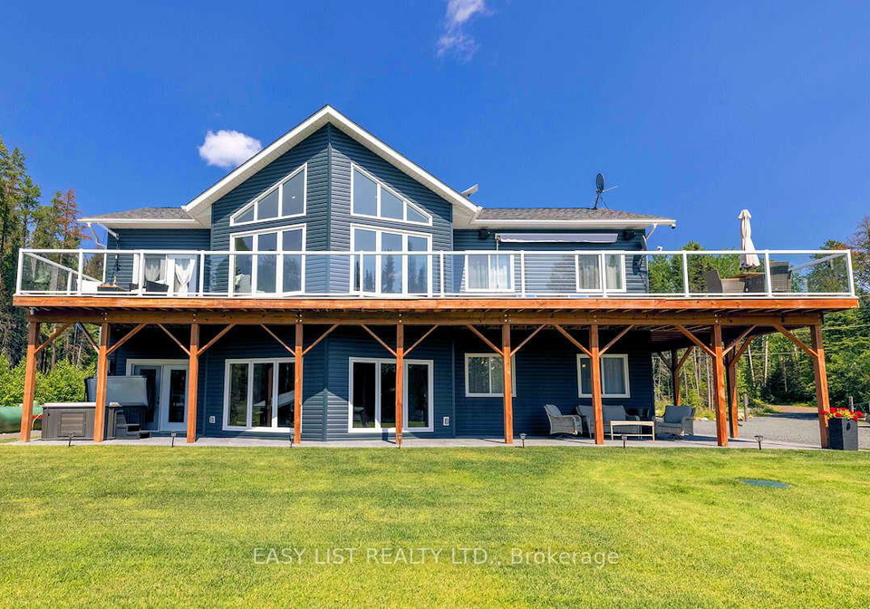 16-mcleish-lake-thunder-bay-ontario-x12746812