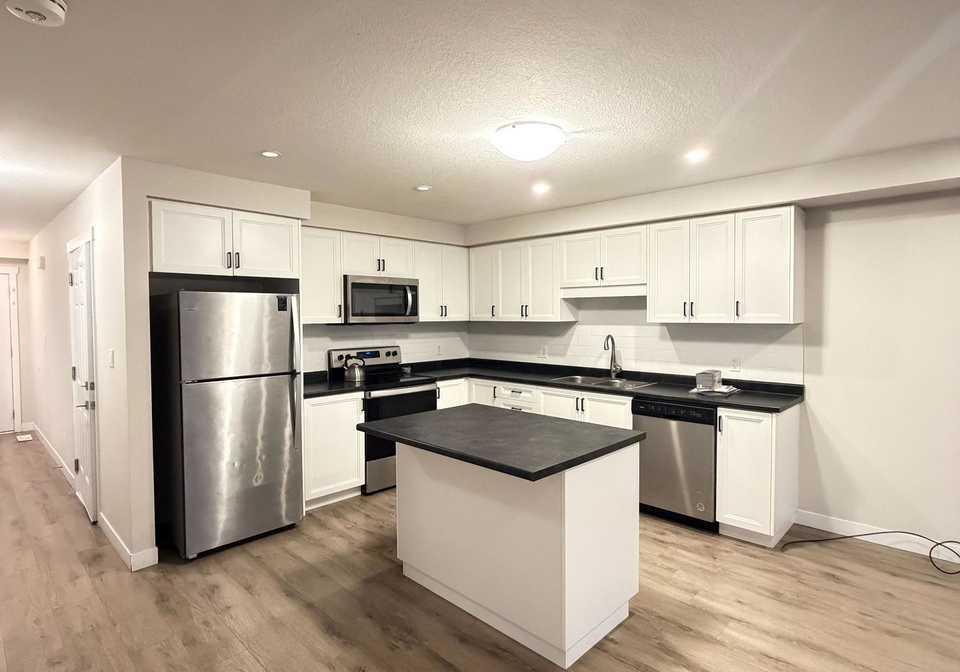 160-stanley-street-norfolk-ontario-x12746990