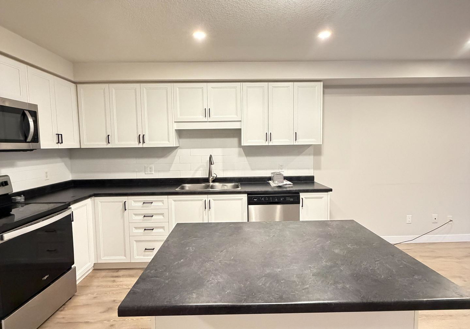 160-stanley-street-norfolk-ontario-x12746990