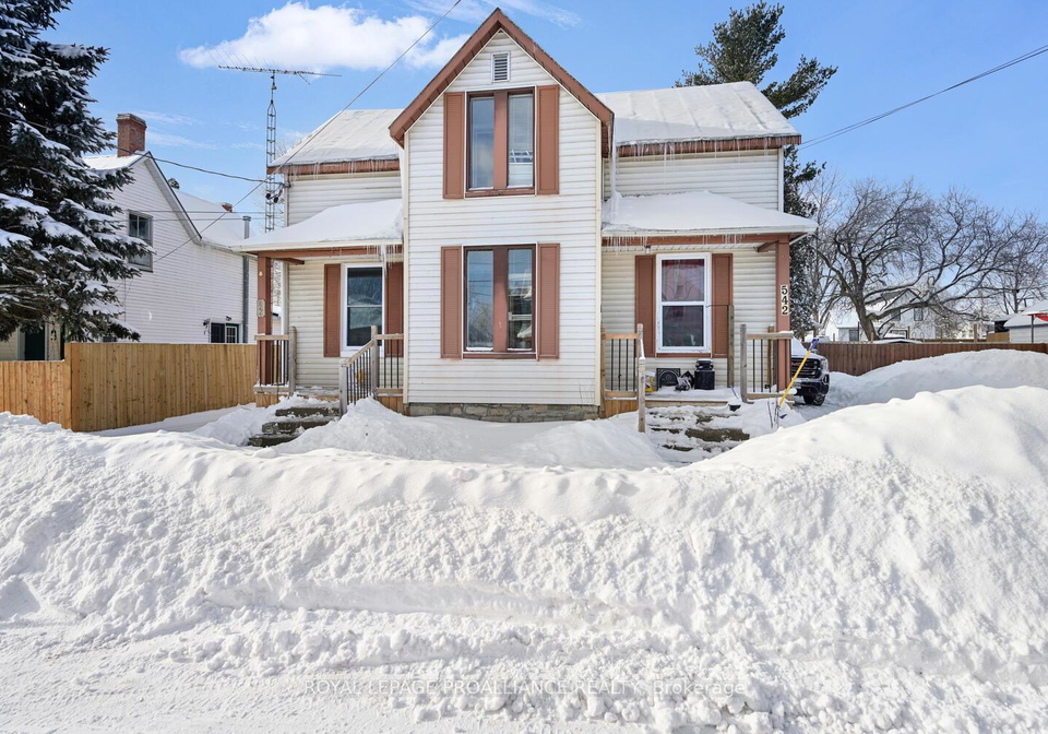 542-544-middle-street-w-edwardsburghcardinal-ontario-x12747454