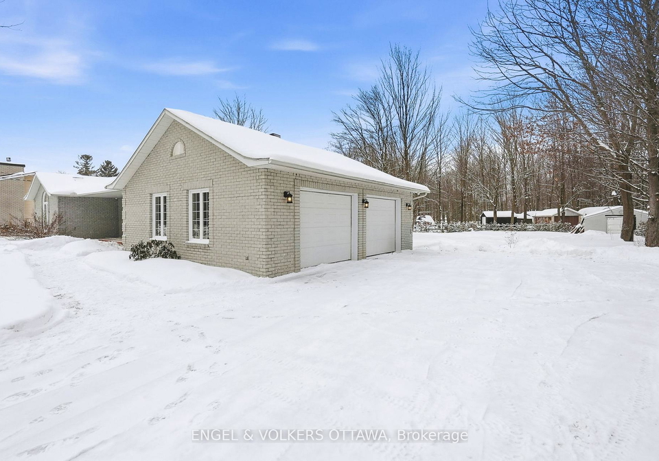 17-jean-paul-road-the-nation-ontario-x12747632