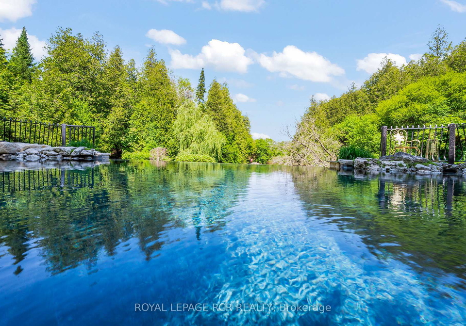 15-river-bluff-path-guelpheramosa-ontario-x12747804