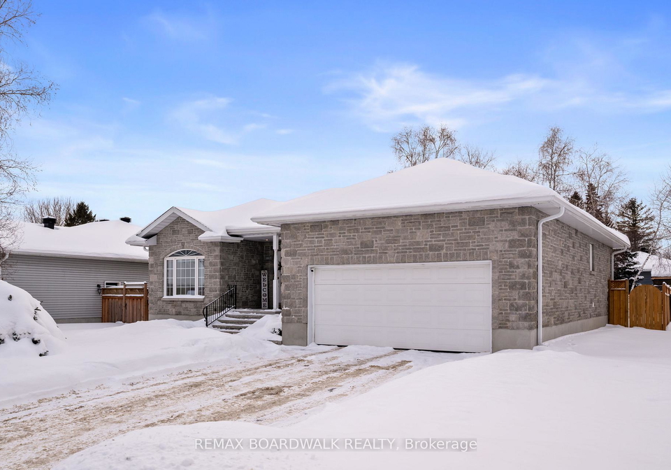 1017-massie-drive-prescott-ontario-x12747854