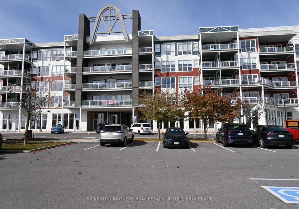 130-water-street-gananoque-ontario-x12748370
