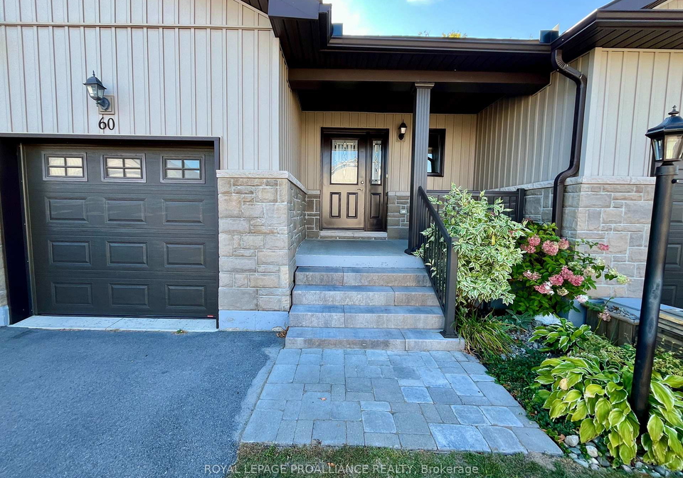 60-conger-drive-prince-edward-county-ontario-x12748862