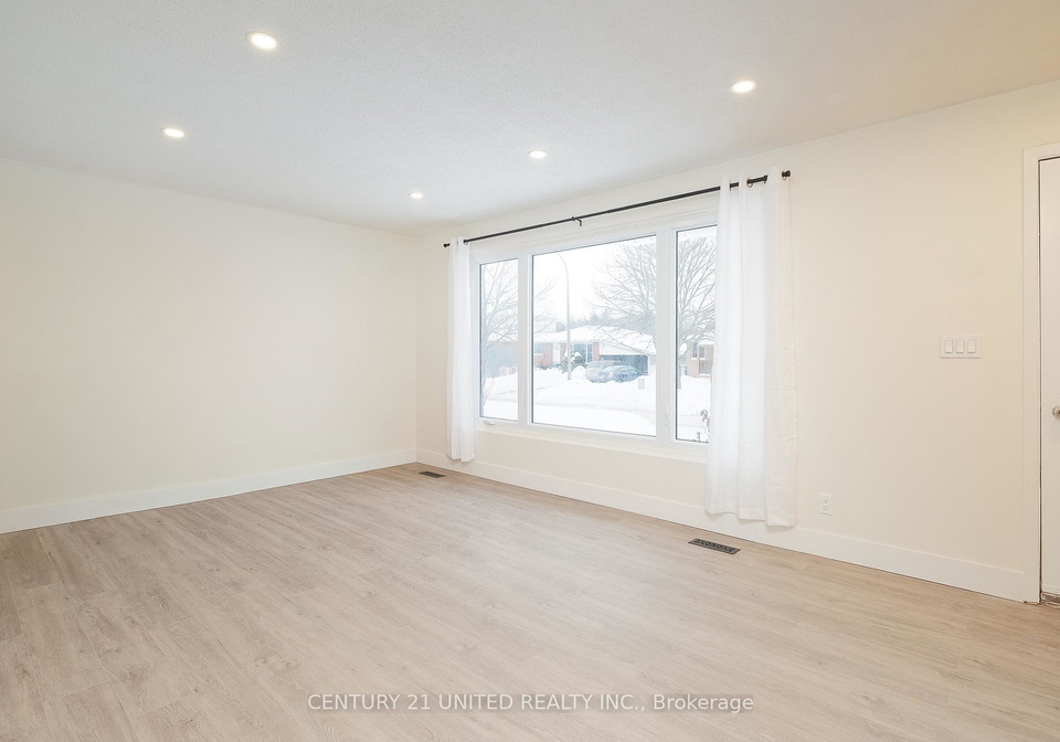 816-stocker-road-peterborough-ontario-x12749378