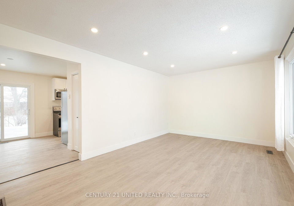 816-stocker-road-peterborough-ontario-x12749378