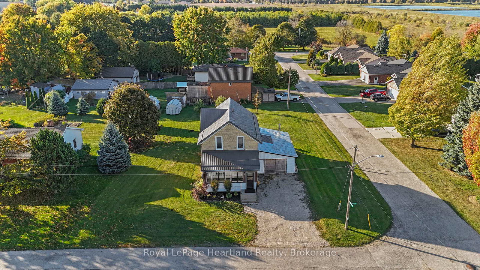 15-queen-street-e-minto-ontario-x12749460