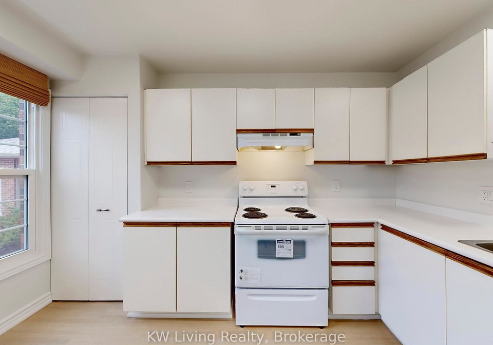 250-keats-way-waterloo-ontario-x12750064