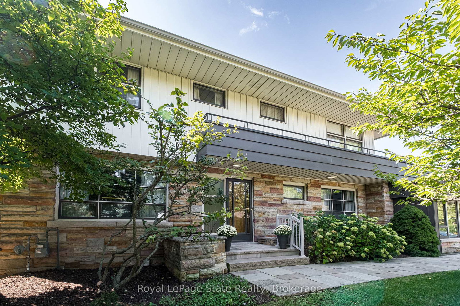 6-freeland-court-hamilton-ontario-x12750466
