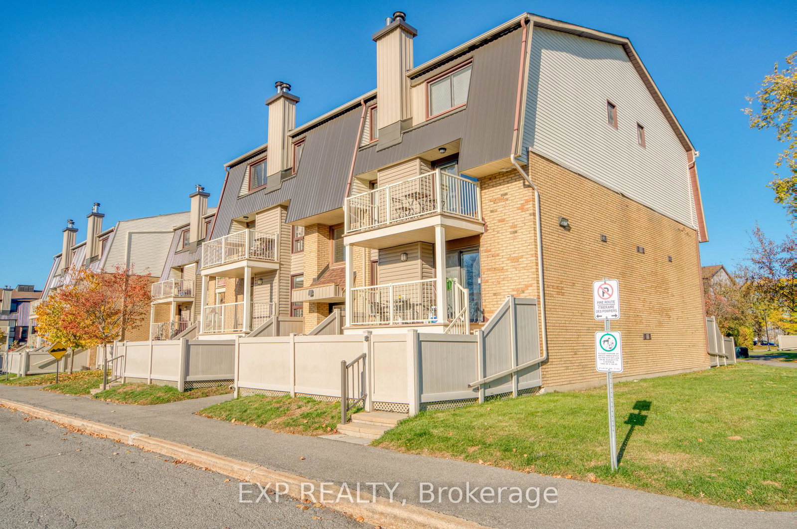 16-sweetbriar-circle-ottawa-ontario-x12750524