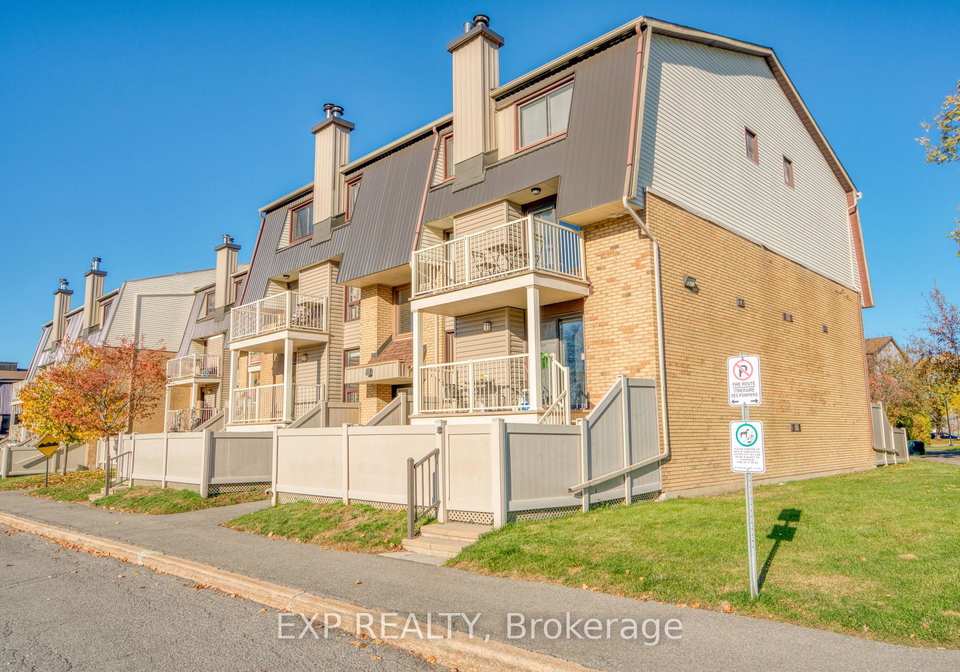 16-sweetbriar-circle-ottawa-ontario-x12750524