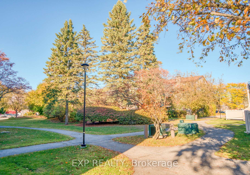 16-sweetbriar-circle-ottawa-ontario-x12750524