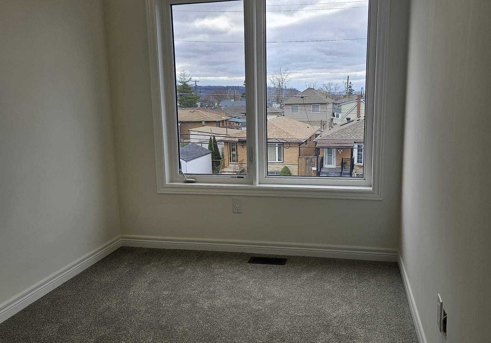 18-reid-avenue-n-hamilton-ontario-x12751354