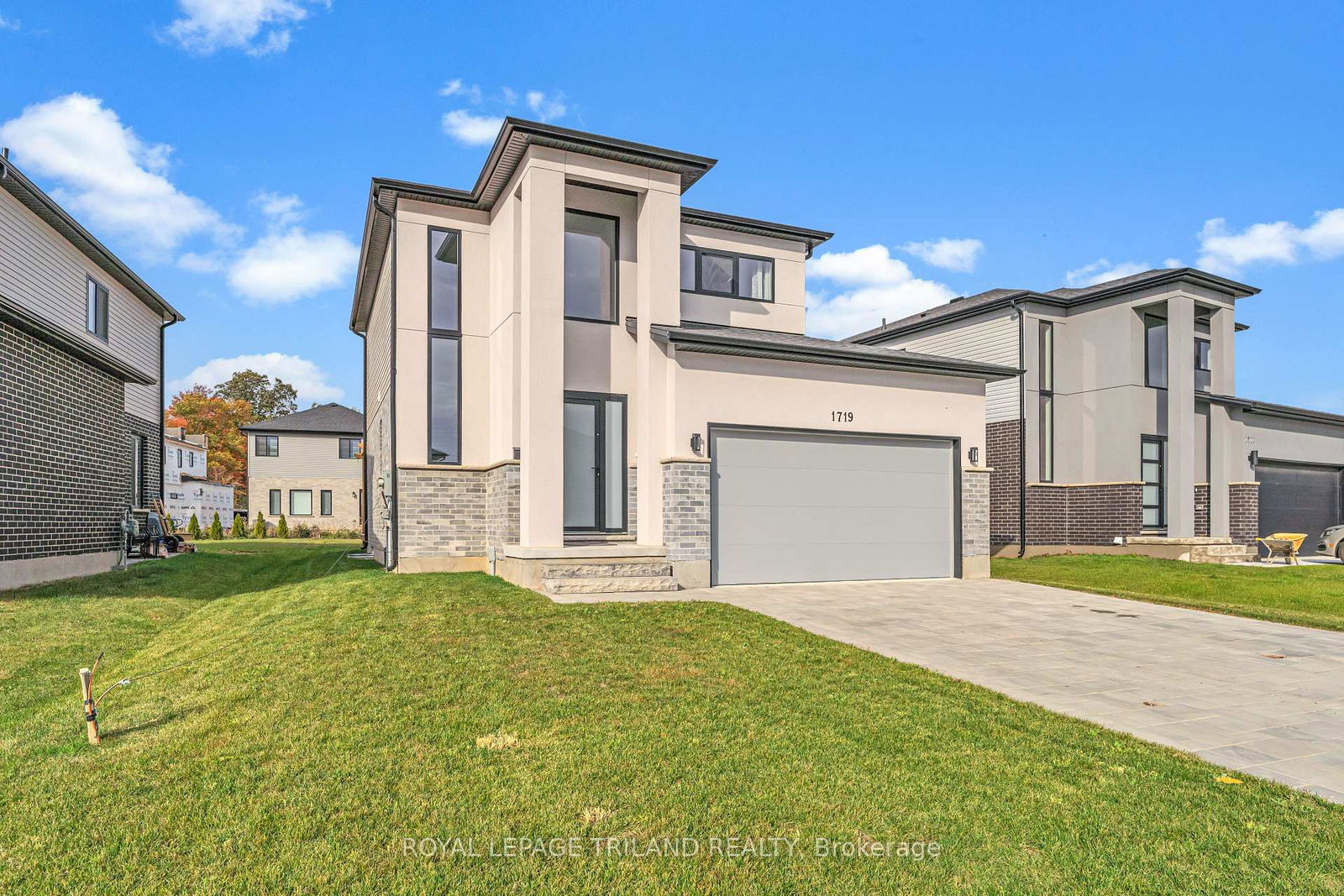 1719-applerock-avenue-london-north-ontario-x12751400
