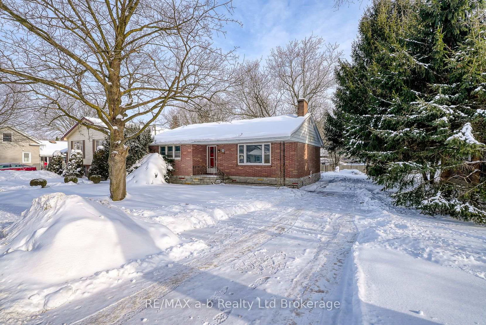 387-wellington-street-ingersoll-ontario-x12752012