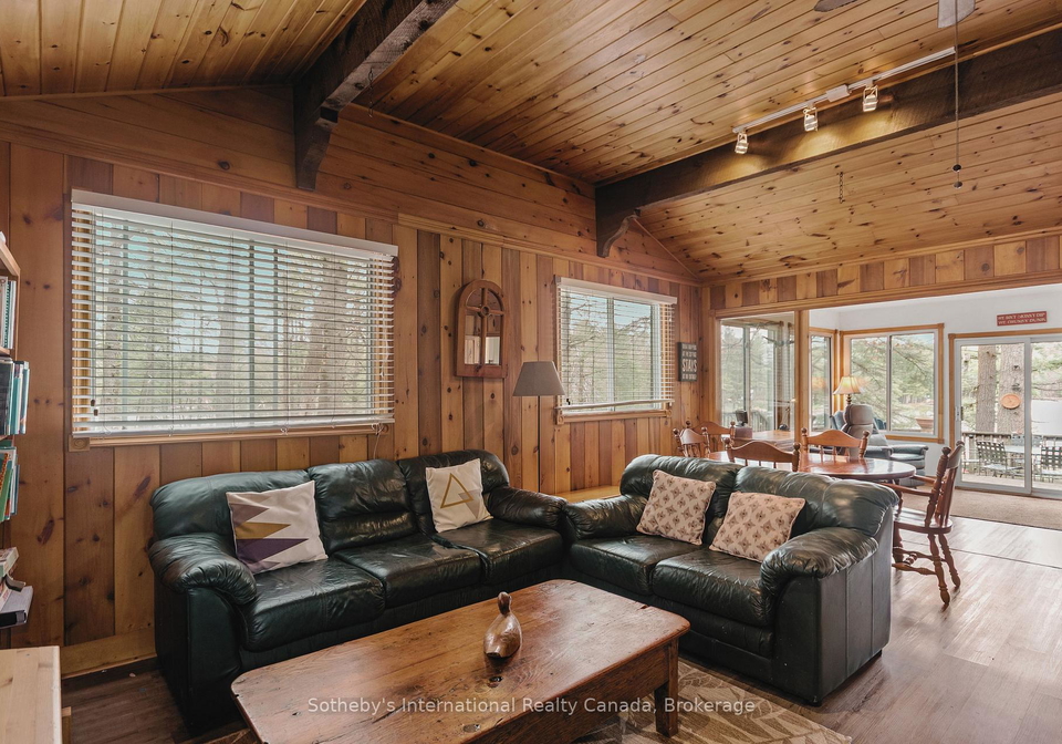 9492-go-home-lake-shore-georgian-bay-ontario-x12752722