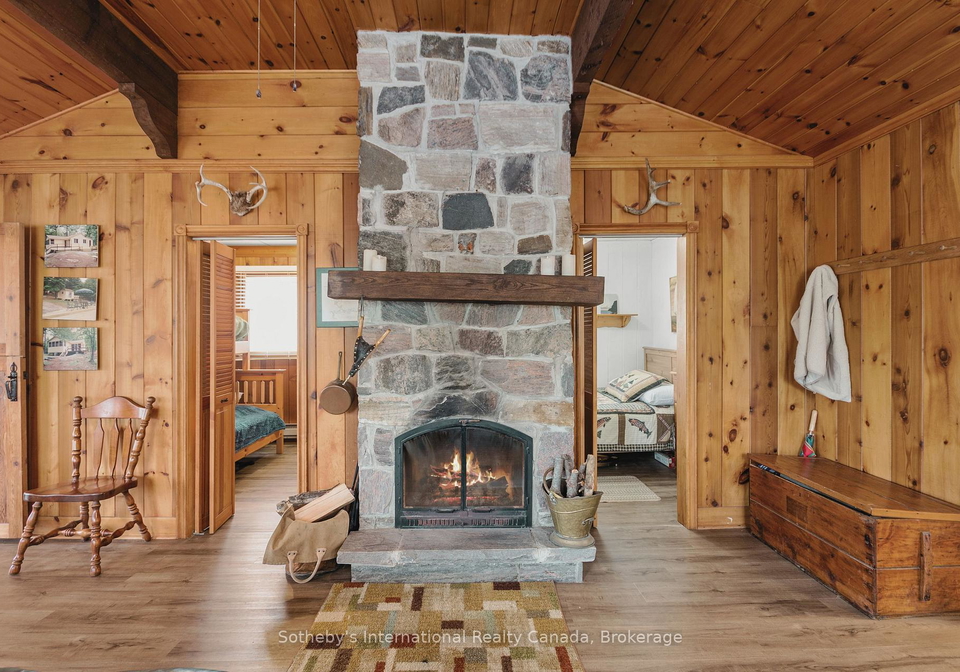 9492-go-home-lake-shore-georgian-bay-ontario-x12752722