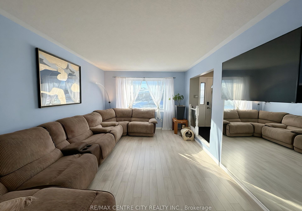 18-corinth-court-london-east-ontario-x12752898