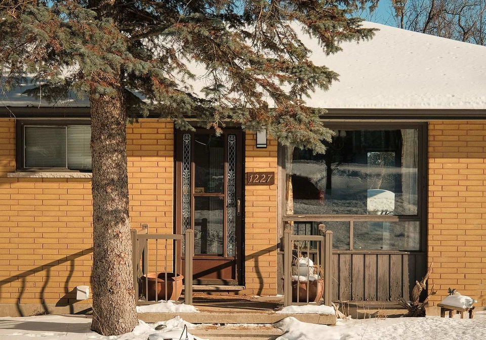 1227-algonquin-boulevard-peterborough-ontario-x12753074
