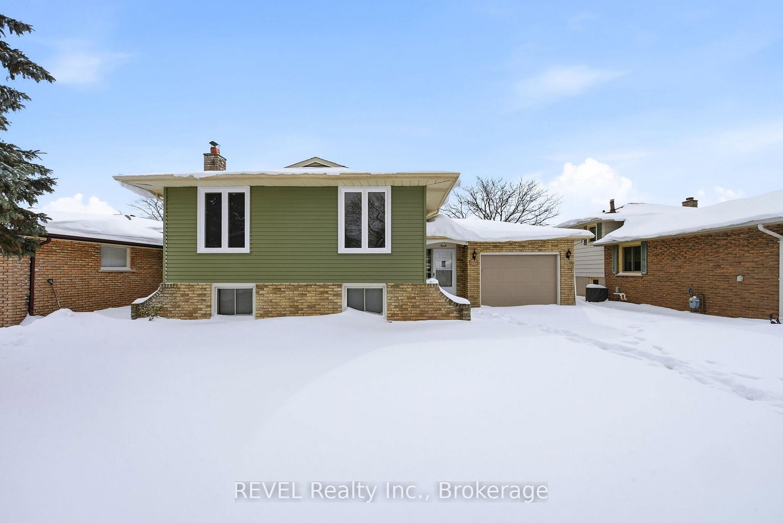 8230-westwood-street-niagara-falls-ontario-x12753334
