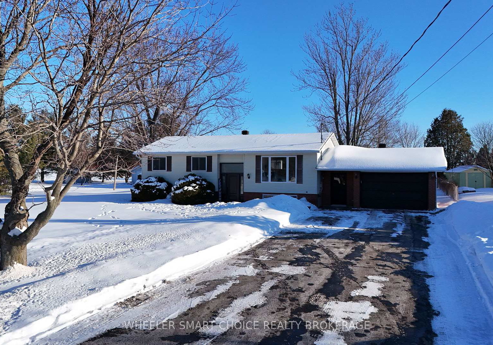 17438-county-road-18-e-south-stormont-ontario-x12754354