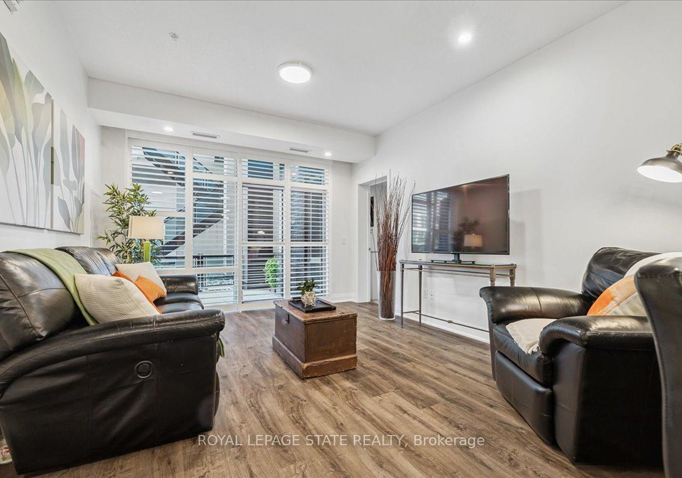 16-concord-place-grimsby-ontario-x12754364
