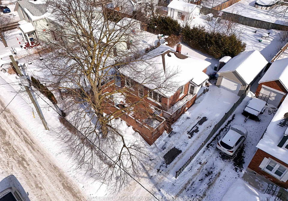 5-elm-street-cambridge-ontario-x12754390