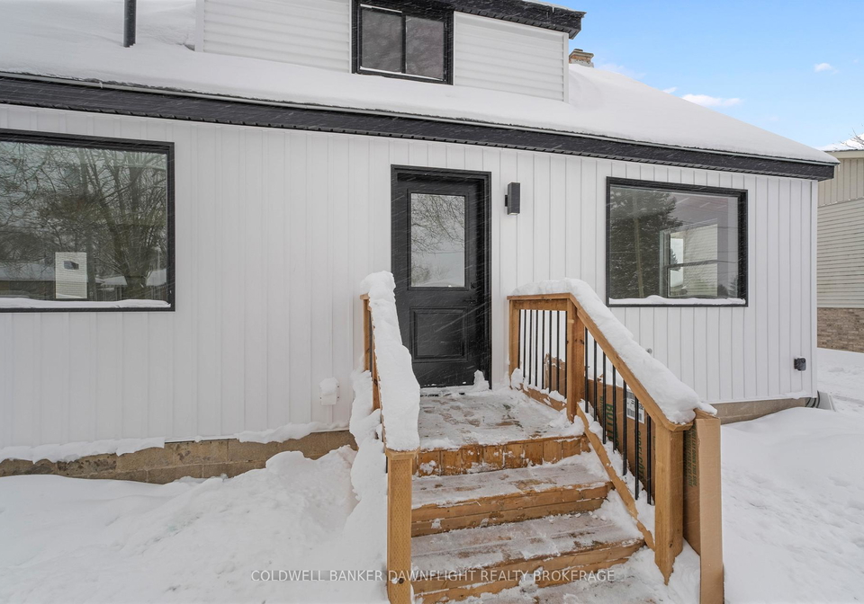 145-victoria-street-w-south-huron-ontario-x12754414