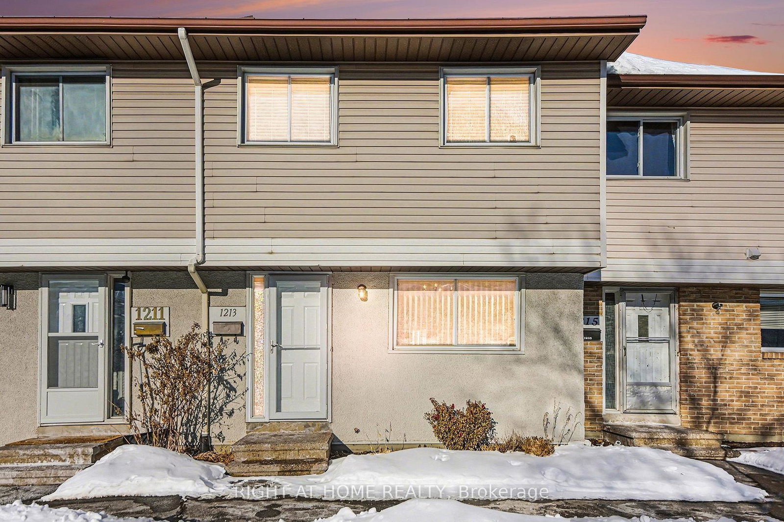 1213-bowmount-street-cyrville-carson-grove-pineview-ottawa-ontario-x12755642