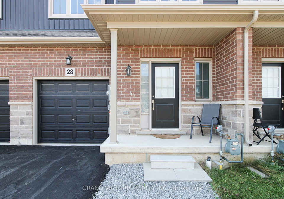 28-zoe-lane-hamilton-ontario-x12755680