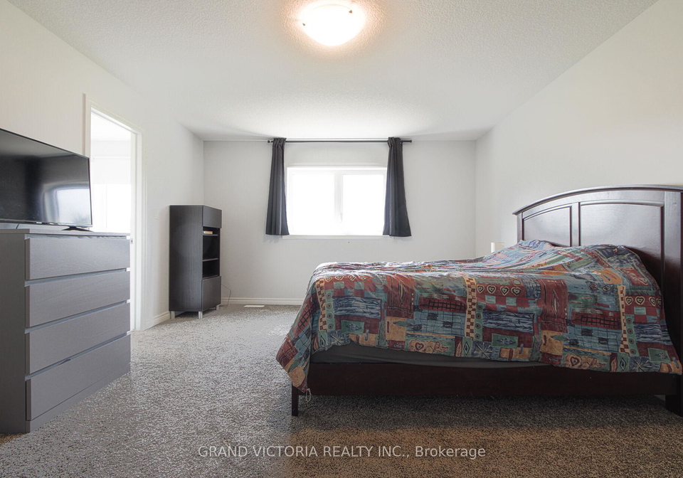 28-zoe-lane-hamilton-ontario-x12755680