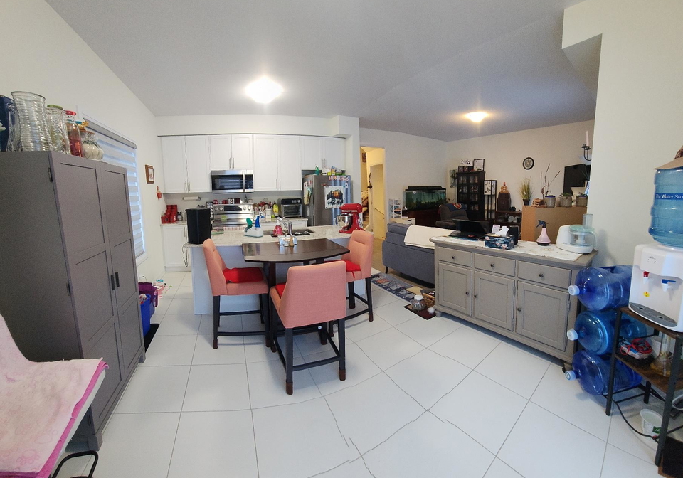 14-golf-links-drive-loyalist-ontario-x12755722