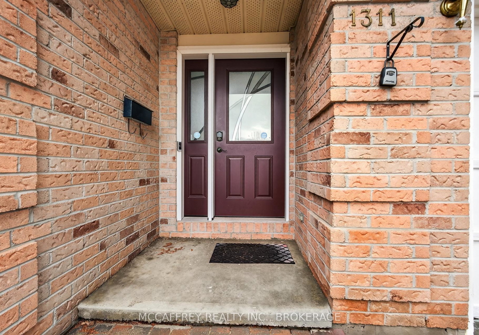 1311-cuthbertson-avenue-brockville-ontario-x12757660