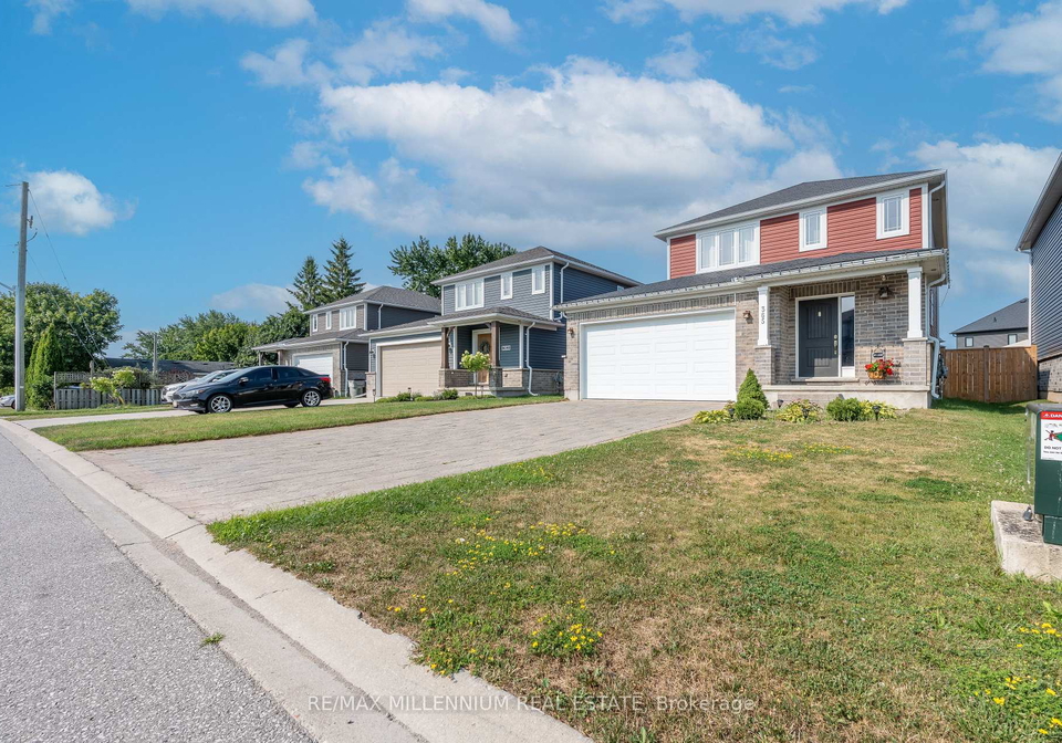 365-beech-street-lucan-biddulph-ontario-x12758226