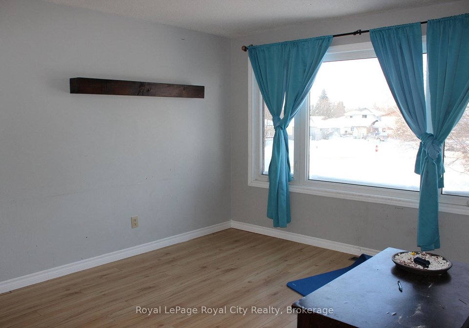 30-eastview-drive-wellington-north-ontario-x12758736