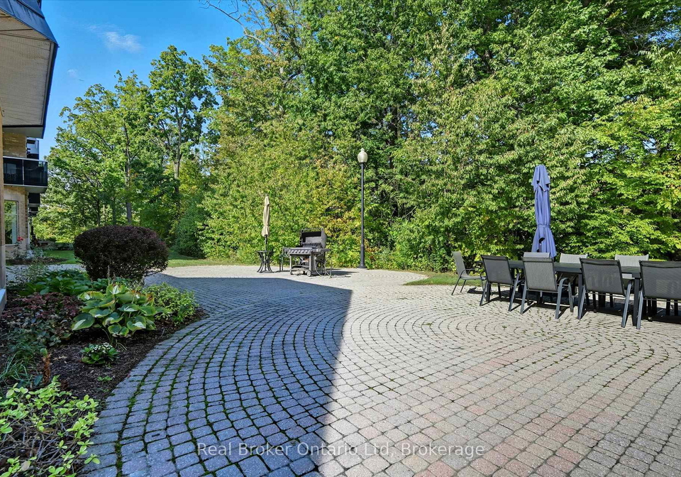8111-forest-glen-drive-niagara-falls-ontario-x12759070