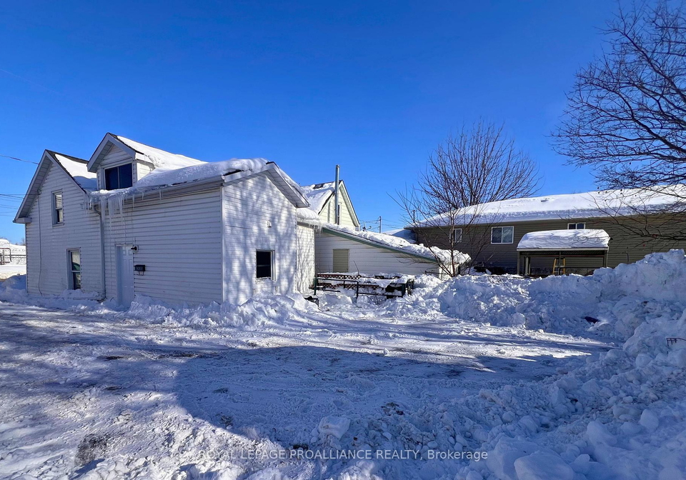 38-stanley-street-quinte-west-ontario-x12759168