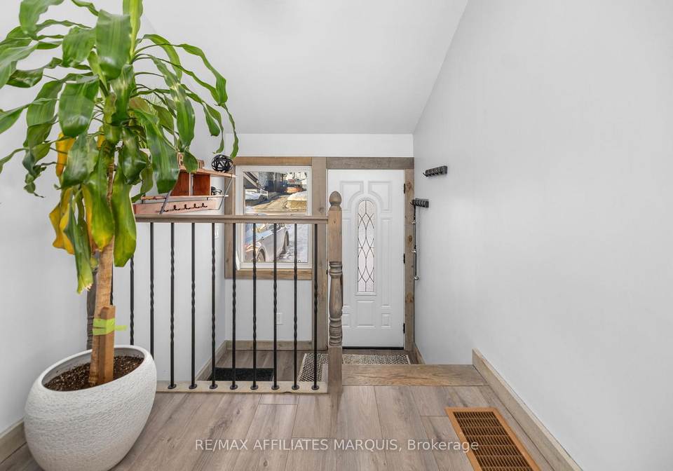 120-queen-street-smiths-falls-ontario-x12759624