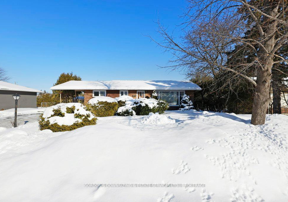 7-attwood-crescent-ottawa-ontario-x12760676