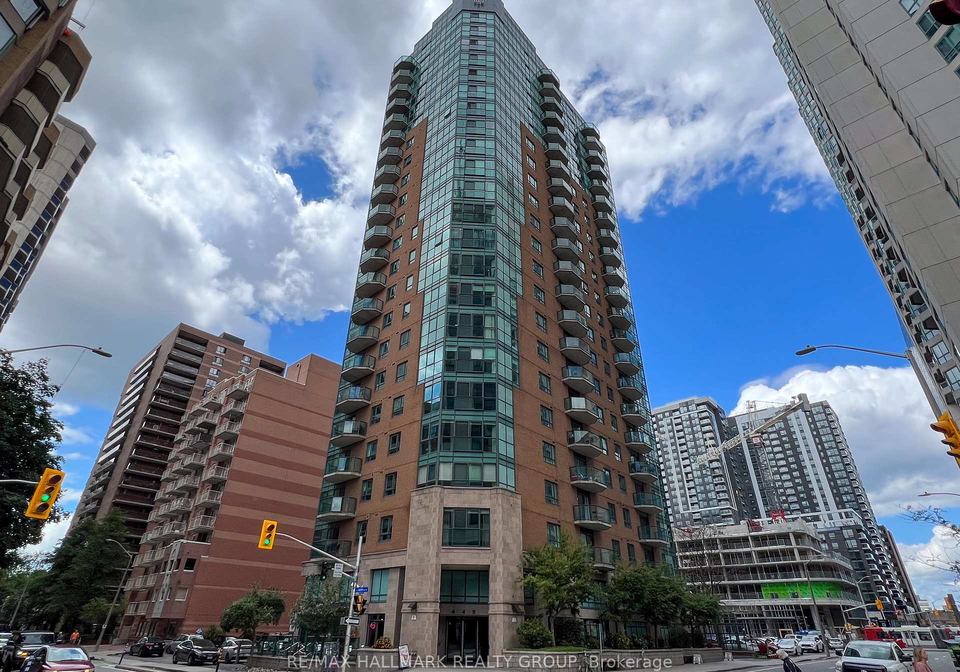 445-laurier-avenue-west-w-ottawa-ontario-x12760828