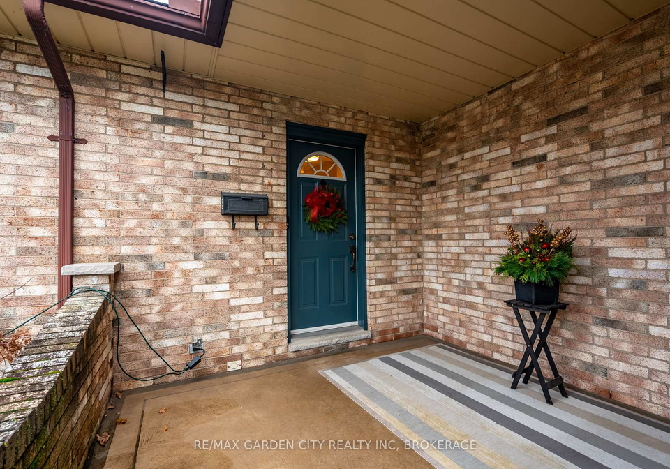 9-royal-oak-drive-st-catharines-ontario-x12760882