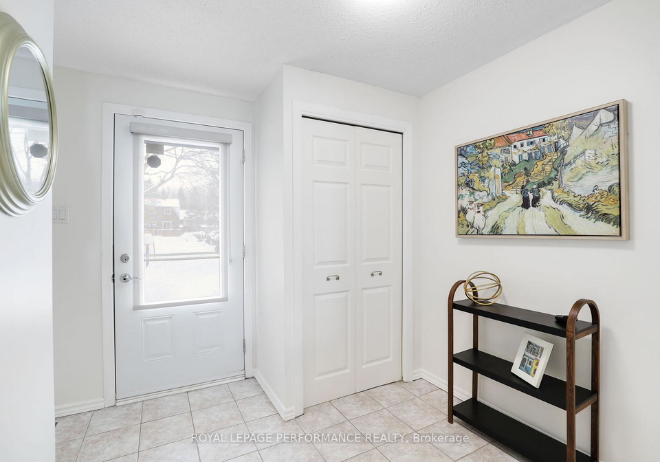 81-c-glen-park-drive-ottawa-ontario-x12760936